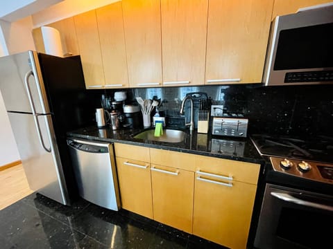 Coffee/tea facilities, Kitchen or kitchenette, dishwasher, minibar, oven, pet friendly, stove, toaster