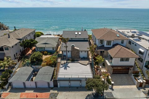 Neptune Sunset Shores House in Encinitas