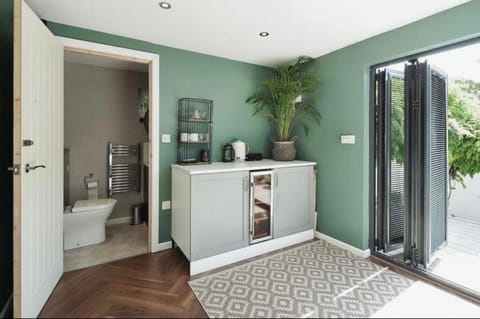 5BED MonthlyOffers Brighton Free Parking HotTub House in Brighton