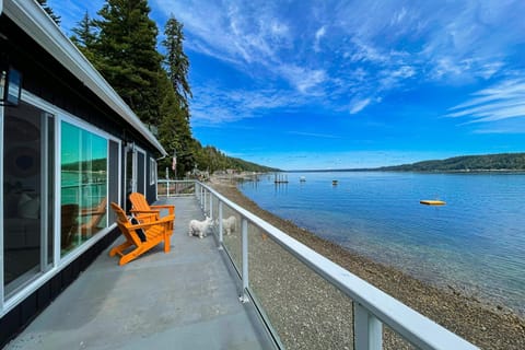 Belcasa Hood Canal House in Hood Canal