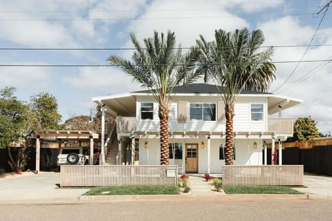 Luxurious Suite with Balcony House in Carlsbad