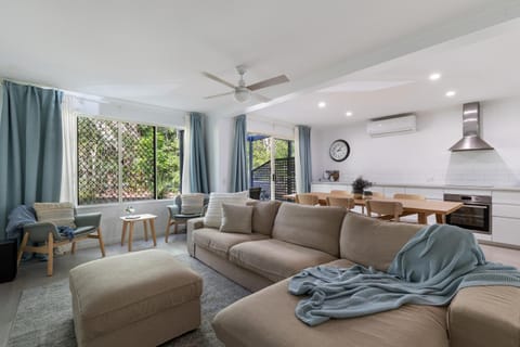 Paradise Palms Noosa's Resort Gem Apartment in Noosaville