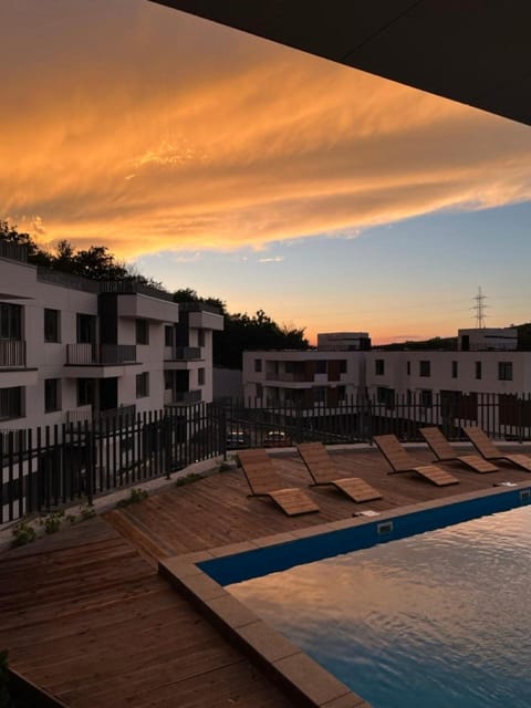 Pool view, Swimming pool, Sunset, sunbed