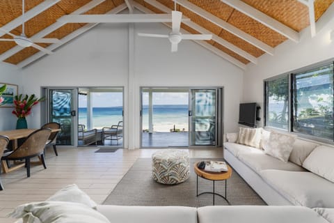 Living room, Sea view