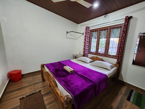 THAMANE Homestay Couple Rooms Vacation rental in Madikeri