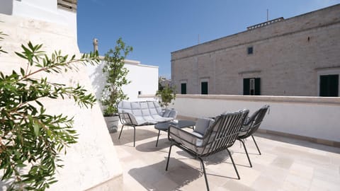 Patio, Day, View (from property/room), Balcony/Terrace