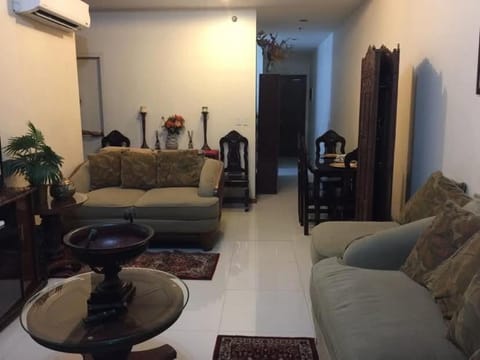 Venice Apartments in McKinley Hill BGC Taguig with Netflix and WiFi Apartment in Makati