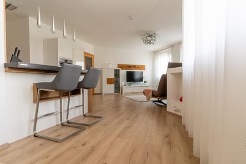 Living room, Lounge or bar