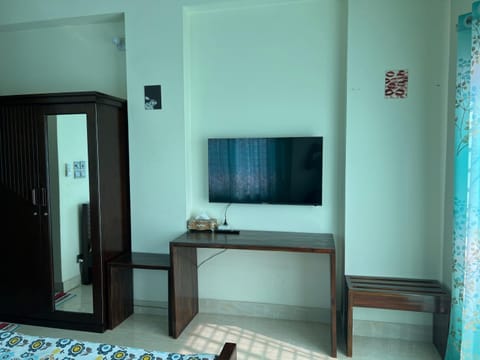 Fully furnished, one bedroom apartment with kitchen, washroom etc B007 Apartment in Dhaka