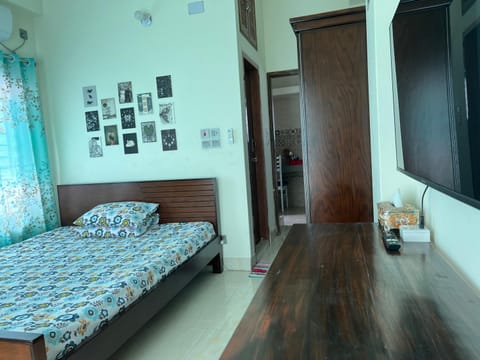 Fully furnished, one bedroom apartment with kitchen, washroom etc B007 Apartment in Dhaka