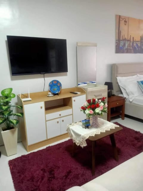 Precious Florannjoe Apartment in Las Pinas