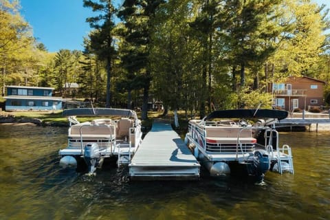 TC Summer Escape on Spider Lake - Pontoon Rentals Casa in Spider Lake