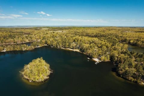 TC Summer Escape on Spider Lake - Pontoon Rentals Casa in Spider Lake