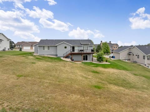 Property building, Day, Natural landscape