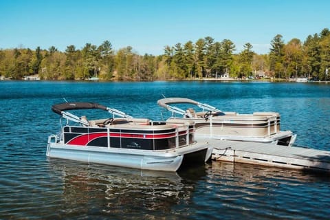 Lakeside Resort by TC-Pontoon Rentals-Sandy Beach Maison in Spider Lake