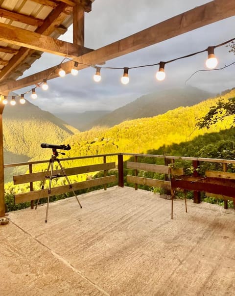 View (from property/room), Balcony/Terrace, Mountain view