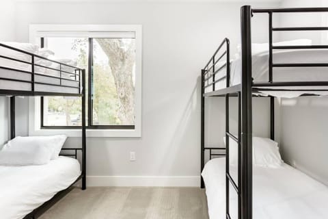 Bed, Photo of the whole room, Bedroom, bunk bed