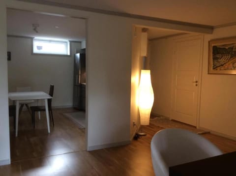 Lägenhet 80 kvm i Huddinge Apartment in Huddinge