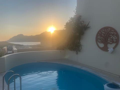 Lækkert poolhus på Kreta Villa in Plakias