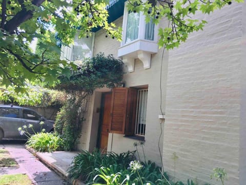 Property building, Street view, Parking