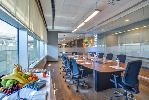 Meeting/conference room