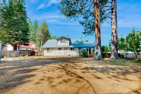 Star Pine Sanctuary House in Truckee