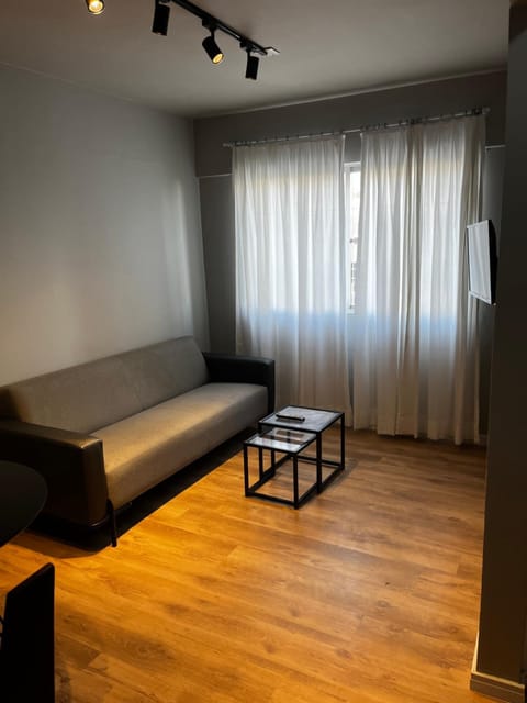 Ed Abdon Batista, Smart TV, cozinha, central Apartment in Joinville