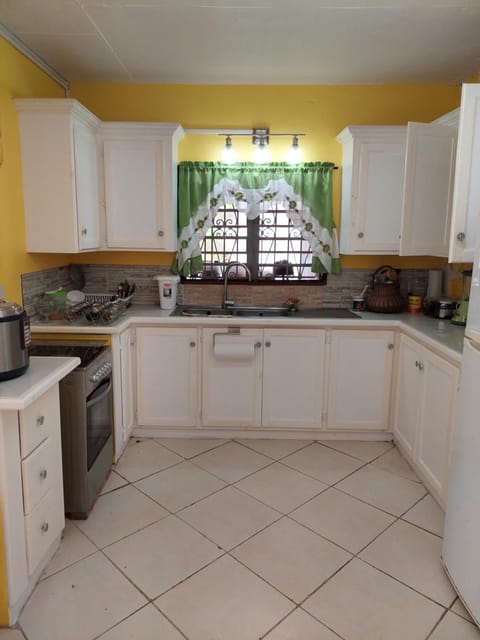 Fortune Sea view Villa Apartment in Dominica