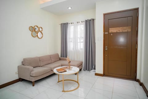 Le Ans Haven fully funished homestay Apartment in Puerto Princesa