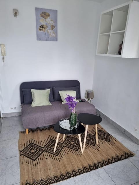 Studio cosy Apartment in Aubervilliers