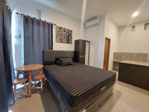 Larissa Guest House Bed and Breakfast in North Kuta