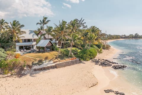 Property building, Natural landscape, Beach, Sea view