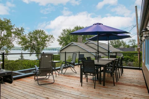 Patio, View (from property/room), Dining area, Lake view