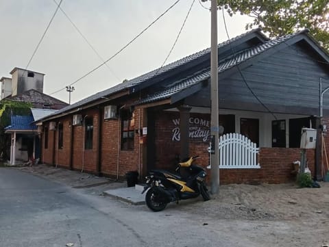 Roomstay By Abe Cottage Hotel in Besut