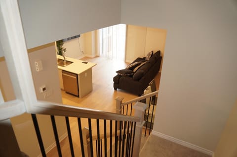 Beautiful room with private bathroom Vacation rental in Gatineau