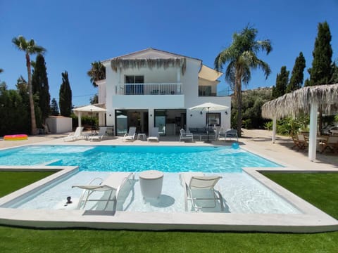 Garden, Balcony/Terrace, Pool view, Swimming pool