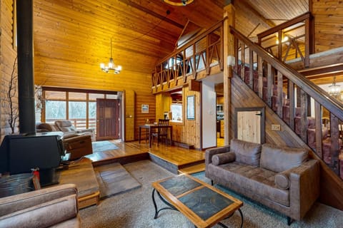 Eagle River Retreat House in Anchorage