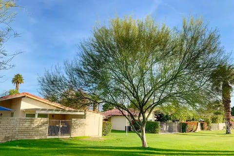 Indio Retreat House in La Quinta