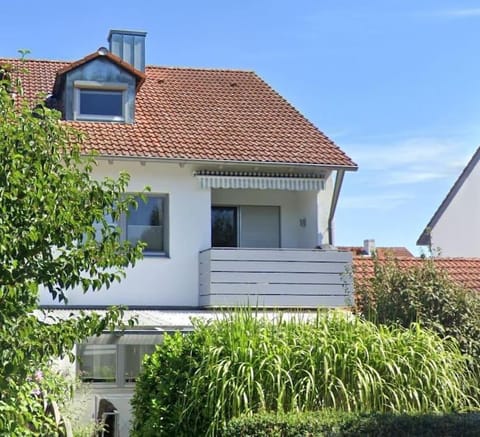 Property building, Spring, Off site, Garden view