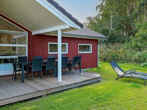 Four-Bedroom Holiday home in Großenbrode 1 Haus in Großenbrode