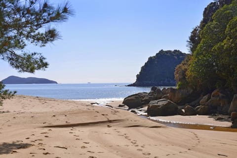 Ngaio Beach House - Kaiteriteri House in Tasman District, Tasman, New Zealand