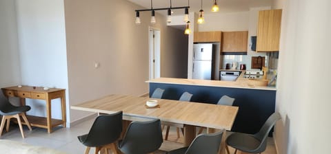 Dining area, Meals, stove, kitchen