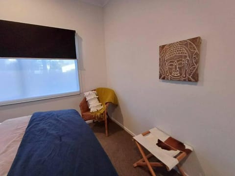 Ironsands Beach Stay - new home - central Apartment in Raglan