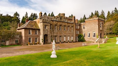 Property building, Natural landscape, Garden, Landmark view