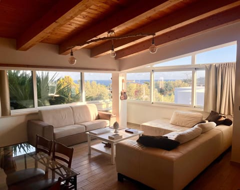 View (from property/room), Living room, Sea view