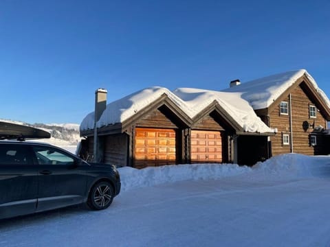 Cozy modern apartment - Very central at Sinnes House in Rogaland