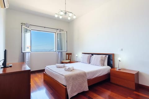 GuestReady - Spacious stay with sea views Apartment in Caniço