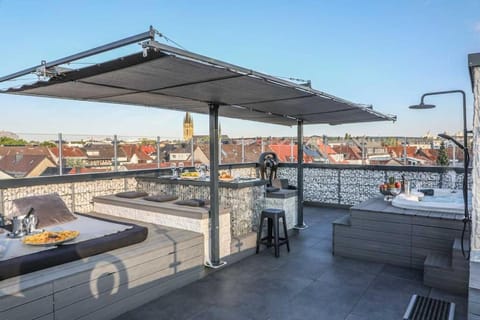 Luxus Penthouse der Superlative über 3 Etagen mit Rooftop Wellness Whirlpool im New York Style Apartment in Paderborn