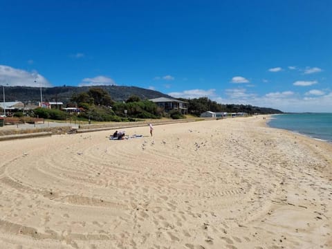 Dromana Bay Views Family Retreat Haus in Red Hill