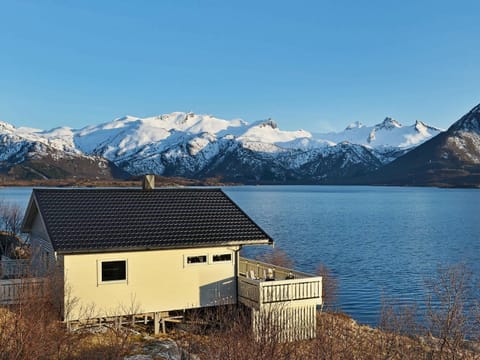 5 person holiday home in Laukvik House in Lofoten